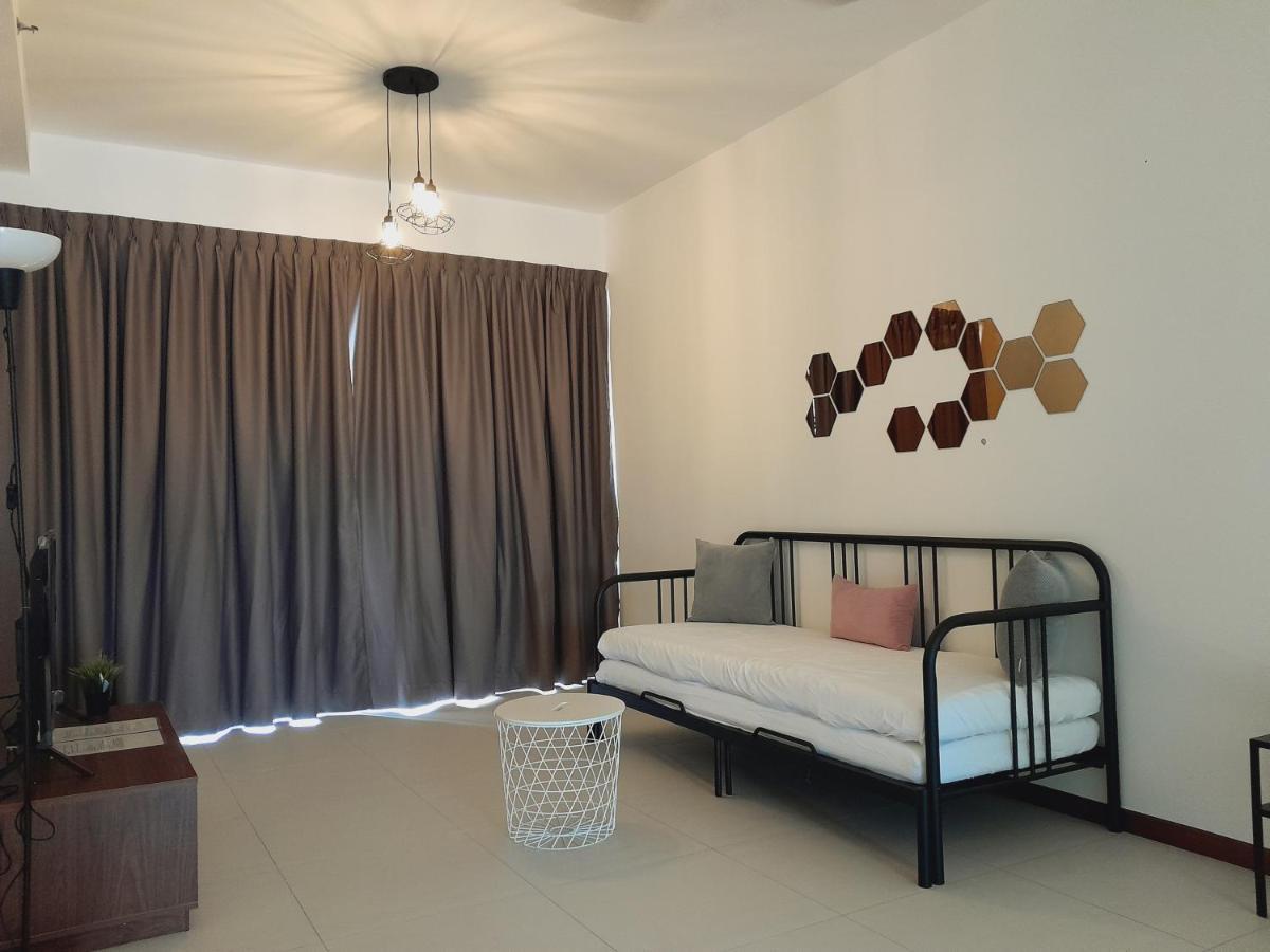 The Landmark Comfort Relax Spacious Sea View By Iz Tanjung Tokong Kültér fotó